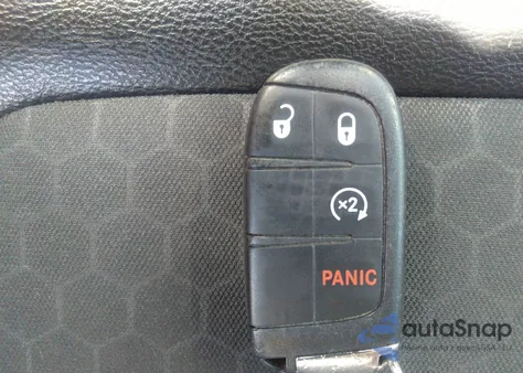 2018 Jeep Compass Latitude 4X4 from USA, damaged, VIN 3C4NJDBBXJT115783